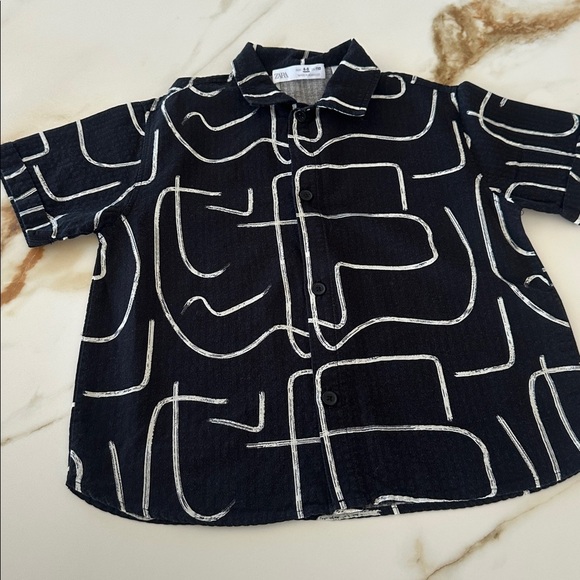 Zara Kids Black and White Graphic Button Down Shirt - Picture 4 of 4